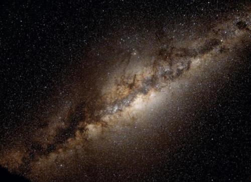  The research group demonstrates that adding such massive neutrinos to the standard model does not really explain all datasets. Credit: The Milky Way, NASA. Read more at: http://phys.org/news/2014-07-massive-neutrinos-standard-cosmological-concordance.html#jCp